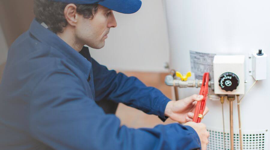 Expert burst pipe repair services in Keystone, NE